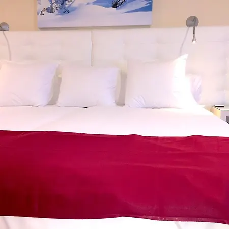 Del Hotel 3*